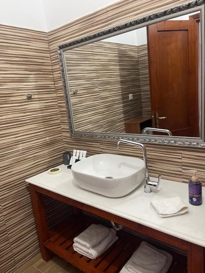 Aphaias Apartments Aegina Luaran gambar